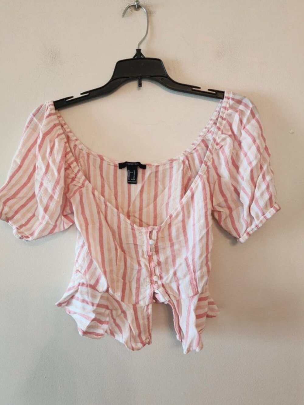 Forever 21 pink light cropped top size medium